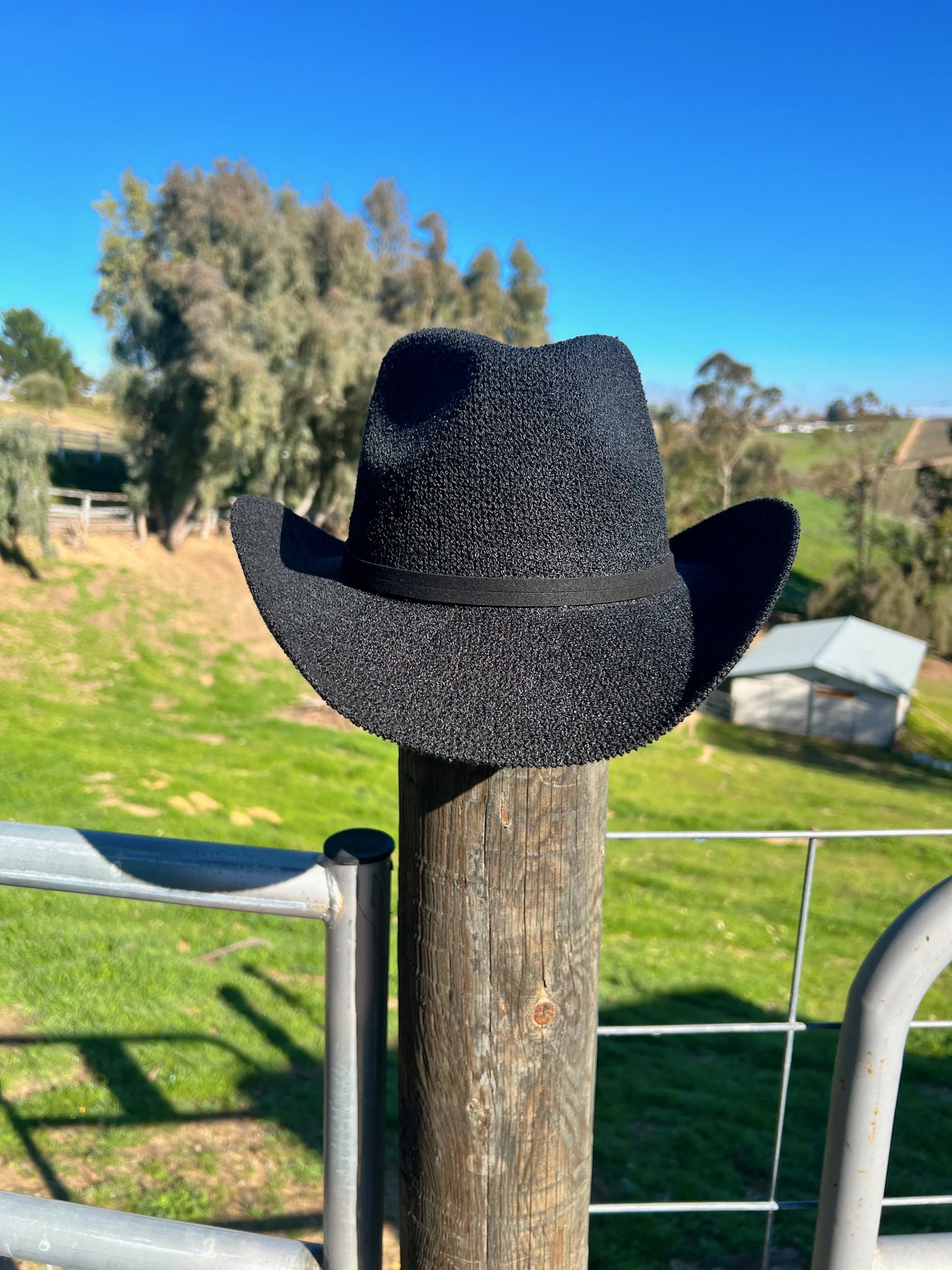 Country Chic Cowgirl Hat - Black