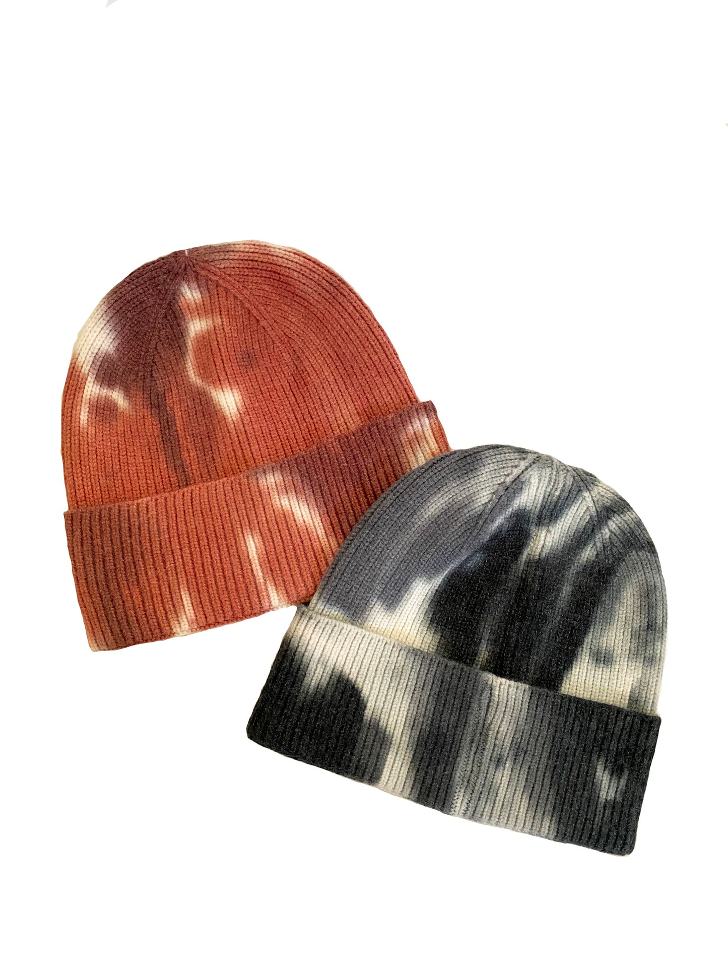 Women's Tie Dye Beanies. Available in Pink and Gray. One Size Fits All. 52% Viscose, 28% Polyester, 20% Nylon. Perfect for the winter and fall time. Super cozy and warm.